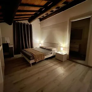 Rent Iacopo , Capannori Italia