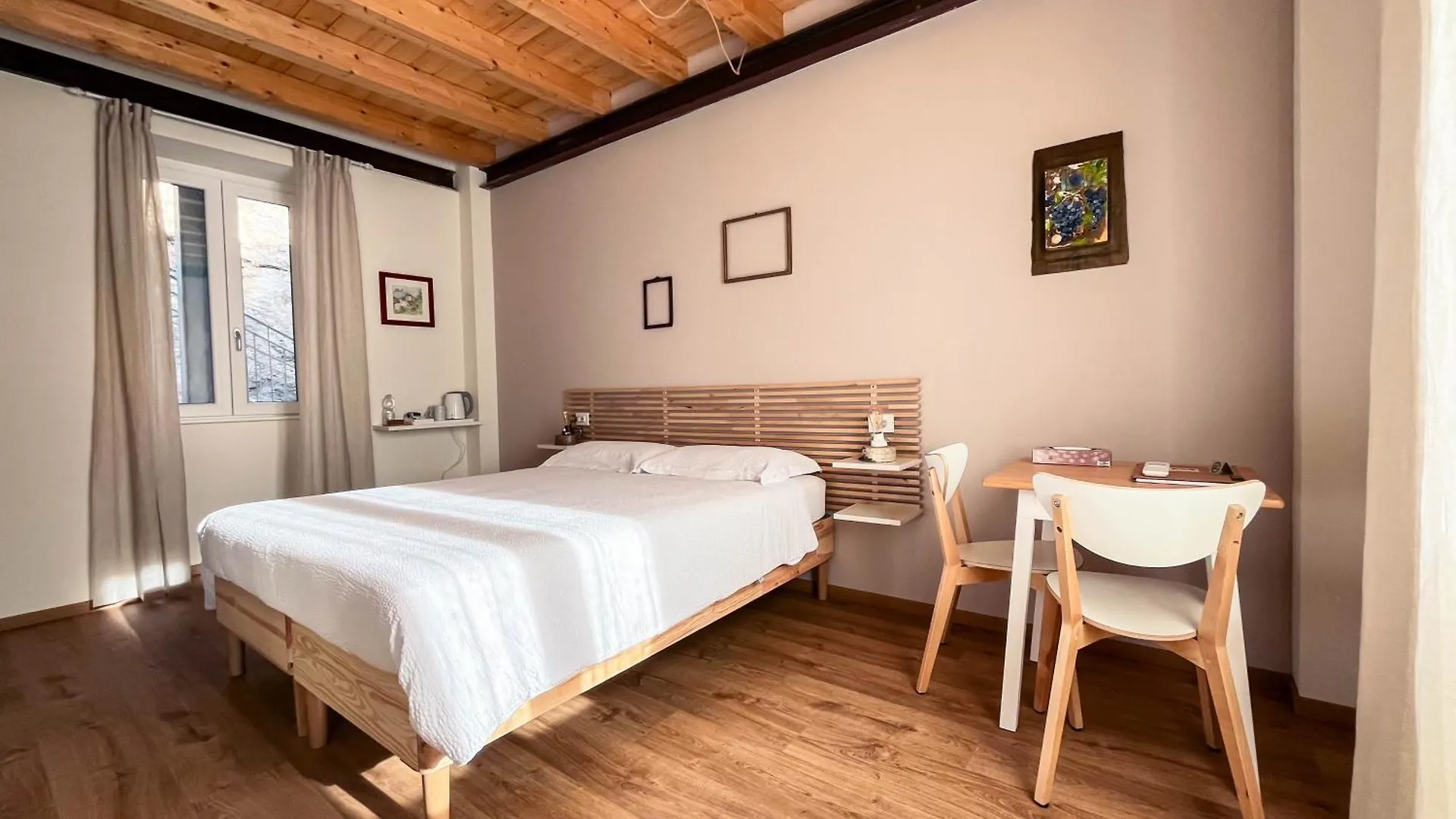 Riarel- Foresteria Lombarda Rodero Bed & Breakfast